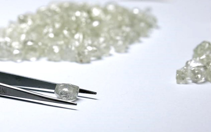 Индия первой в мире запустила алмазную биржу