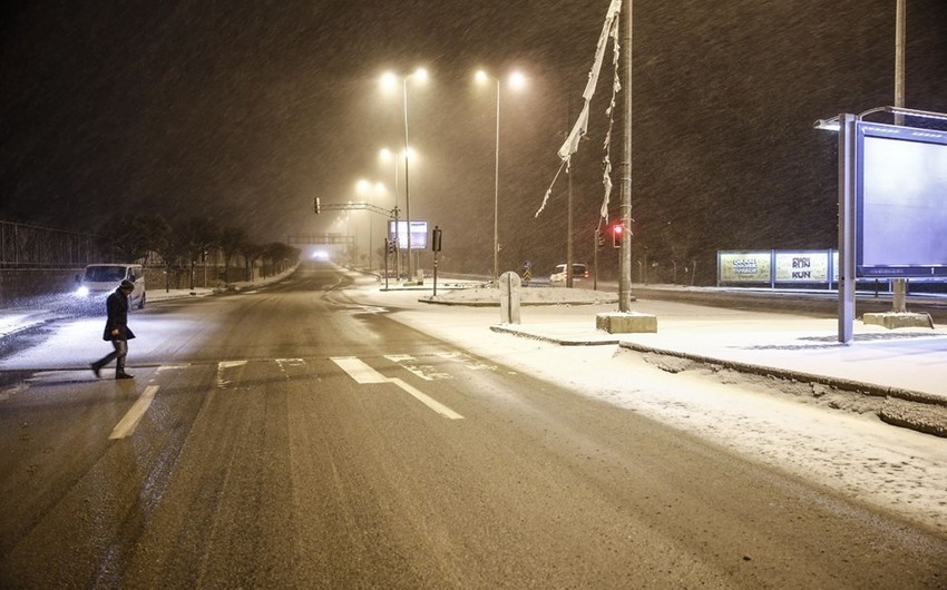 Предупреждение о сильном снегопаде в Анкаре привело к закрытию школ