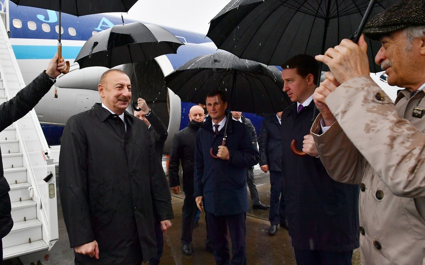 President Ilham Aliyev arrived in Sochi, Russia for working visit