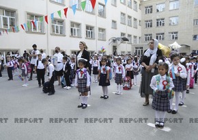 First bell rings at schools under accompaniment of sounds of Victory