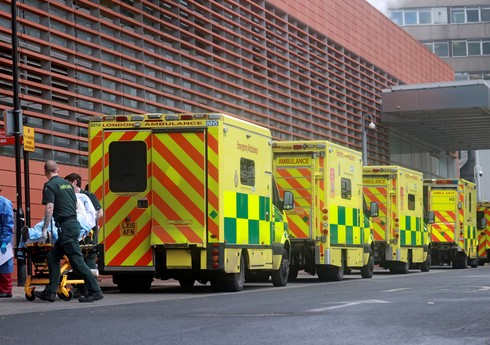 Мэр Лондона объявил о ЧС в городе в связи с угрозой переполнения больниц