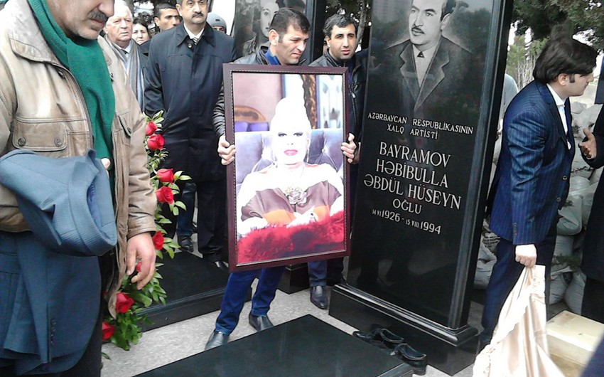 ​Ильхама Гулиева похоронена рядом с матерью