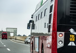 В Баку временно изменят схему движения трех автобусных маршрутов