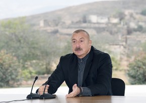  Вынужденные переселенцы поздравили президента Ильхама Алиева с днем рождения 