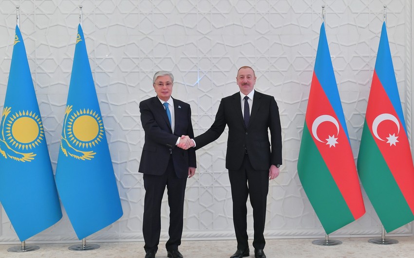 President Ilham Aliyev makes phone call to President of Kazakhstan