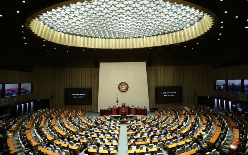 Парламент Южной Кореи принял законопроект о расследовании ситуации с военным положением