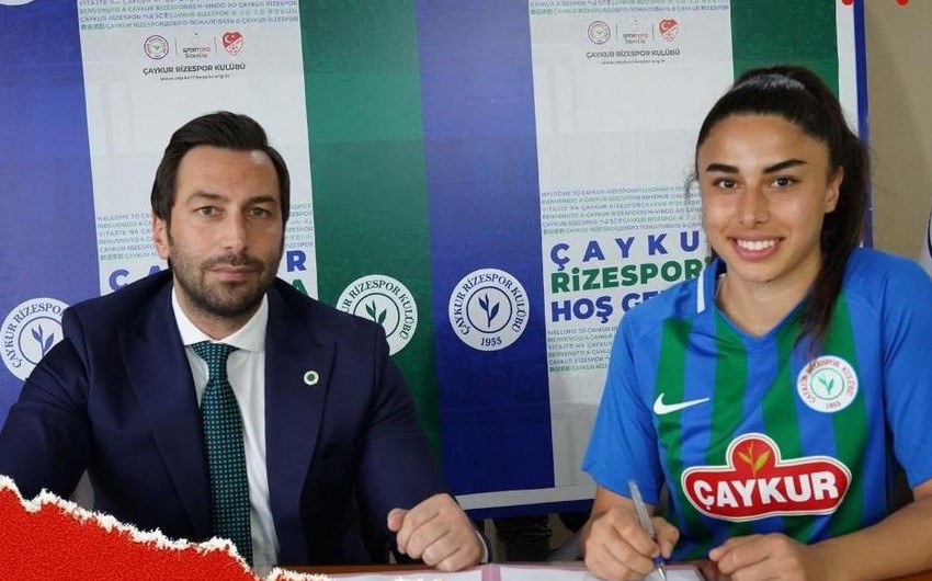 Футболистки сборной Азербайджана подписали контракт с турецким клубом
