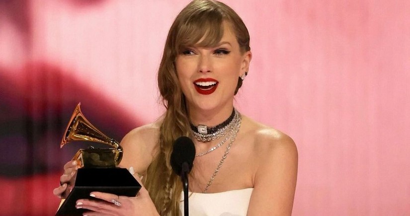 Taylor Swift becomes world's richest female musician