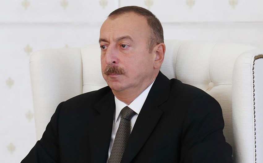 Azerbaijani President offers condolences to his Pakistani counterpart