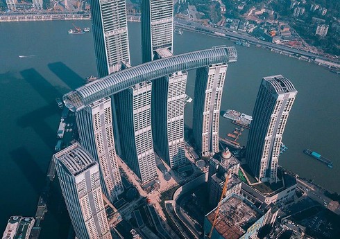 В Китае эвакуировали 350-метровый небоскреб
