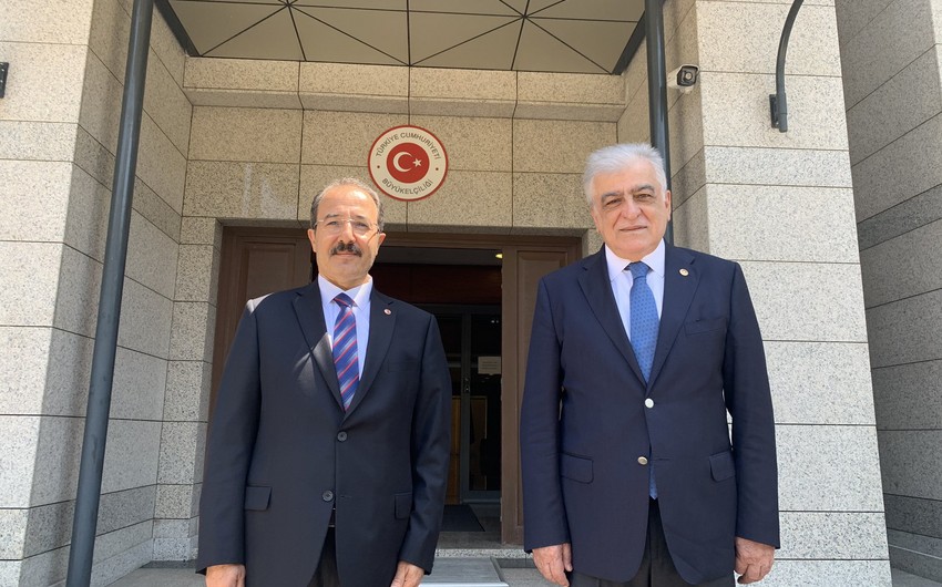 Глава межпарламентской группы дружбы Турция-Азербайджан находится в Баку