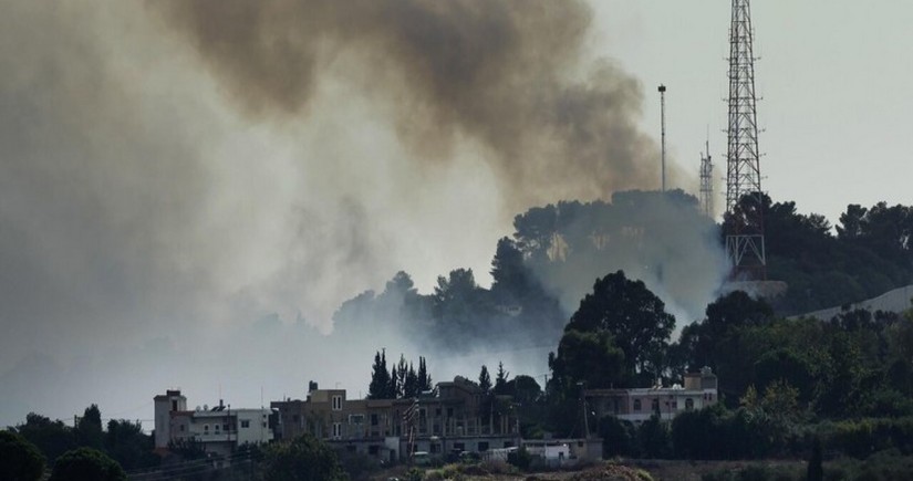 “Hizbullah” İsrail hərbi obyektlərinə 50-dən çox raket atıb