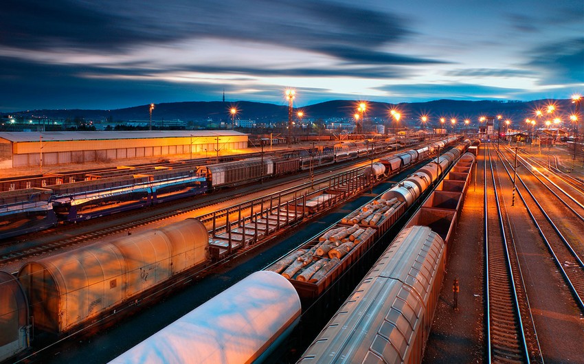 По транспортному коридору Европа-Кавказ-Азия через Азербайджан перевезено 13 млн тонн грузов в 1-м квартале