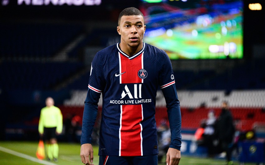 PSG offers Mbappé new contract