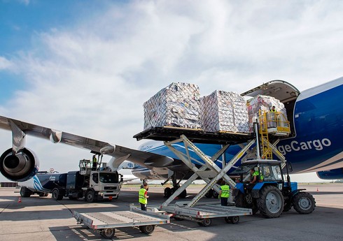 Азербайджан и Япония подписали меморандум о грузовых авиаперевозках