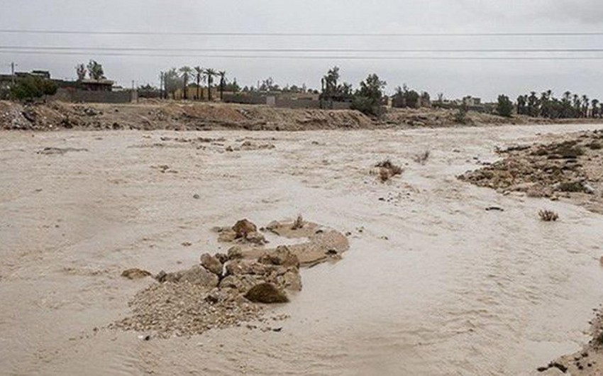 Жертвами наводнения в Иране стали 17 человек