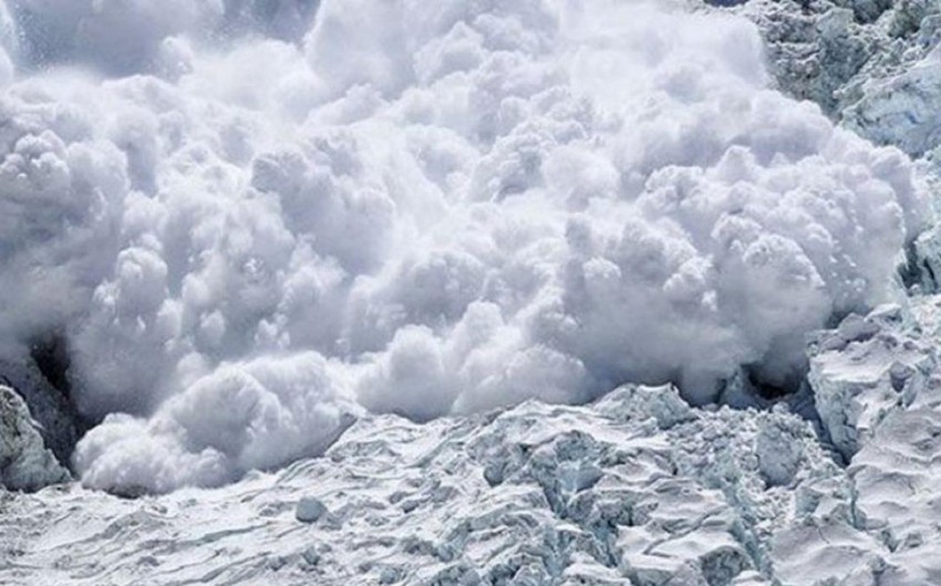 Iran avalanche kills five mountaineers