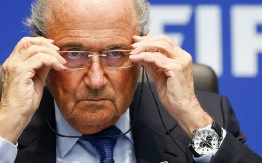 FIFA's Sepp Blatter holds emergency talks