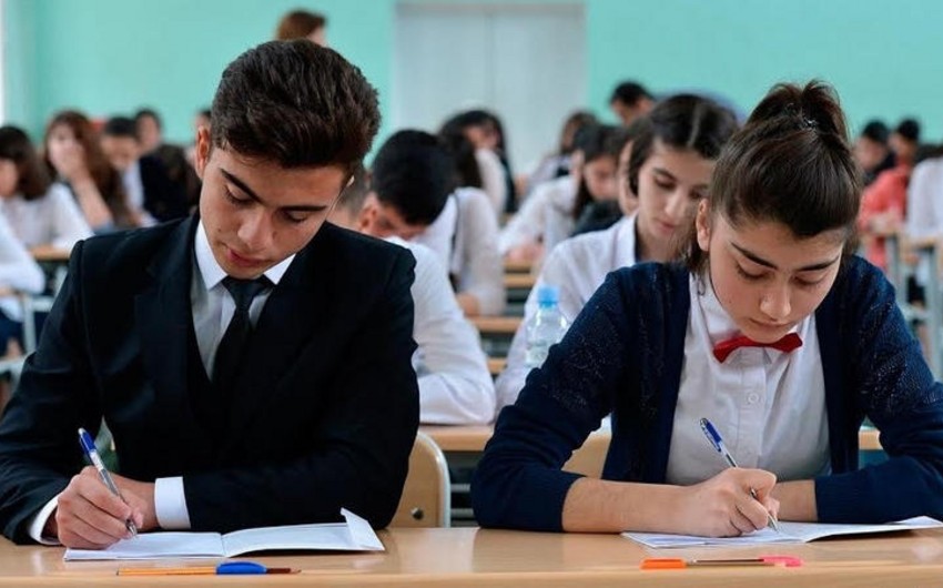 В Азербайджане более 84 тысяч выпускников попрощаются со школой 