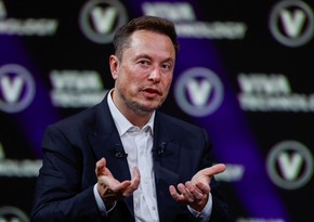 Elon Musk criticizes migration policy of US