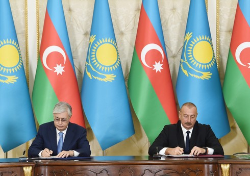Азербайджан и Казахстан подписали ряд документов 