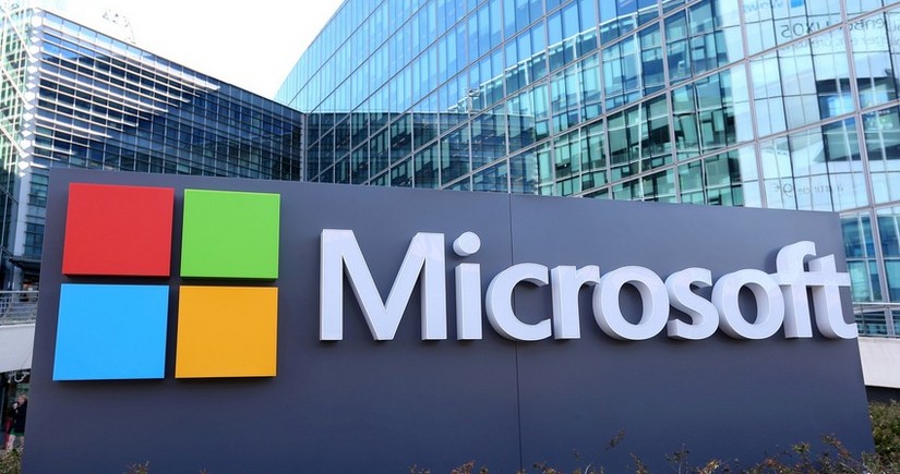 Microsoft инвестирует миллиарды долларов в ИИ