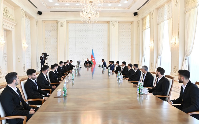 President Ilham Aliyev receives members of Azerbaijan national mini-football team 