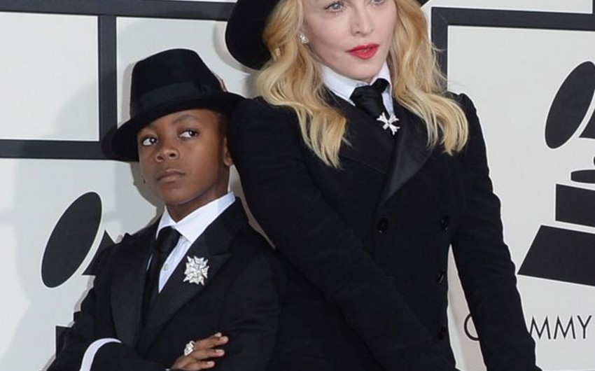Madonna futbolçu olmaq istəyən oğulluğuna görə Portuqaliyaya köçür