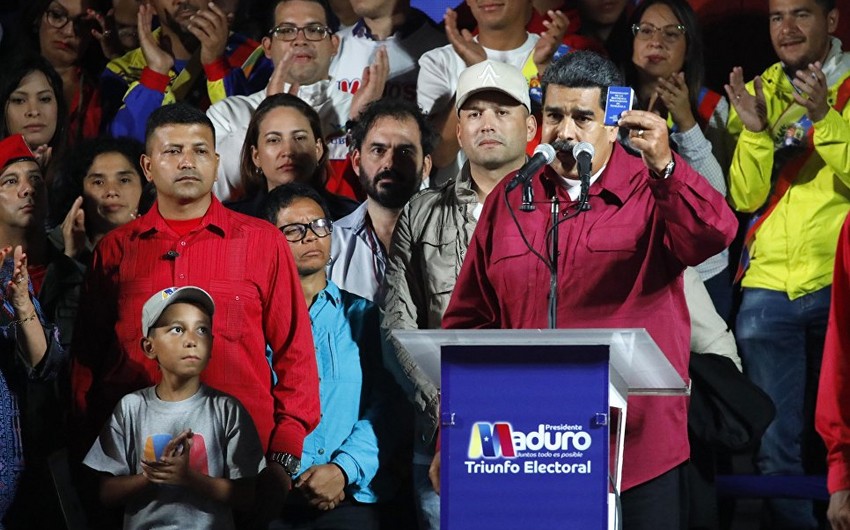Венесуэльский парламент ожидает новых выборов президента в конце года