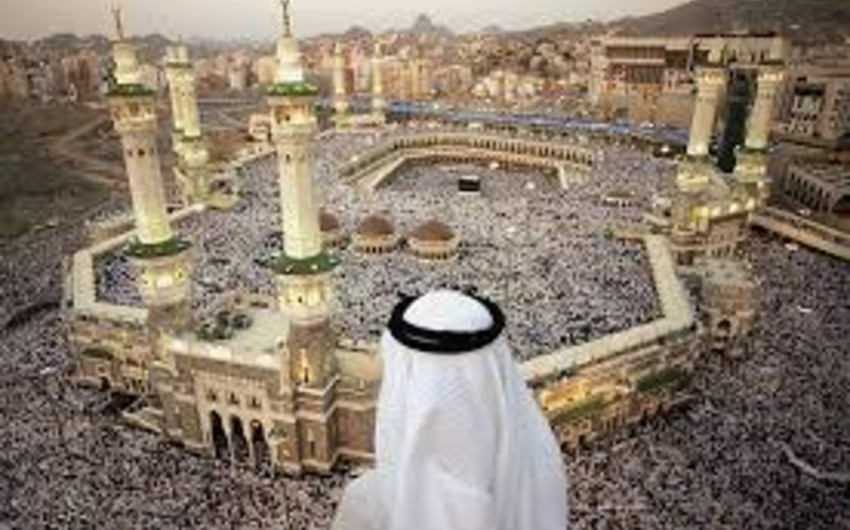 Saudi Arabia Looks to Boost Haj Tourism Revenues Amid Falling Oil Prices