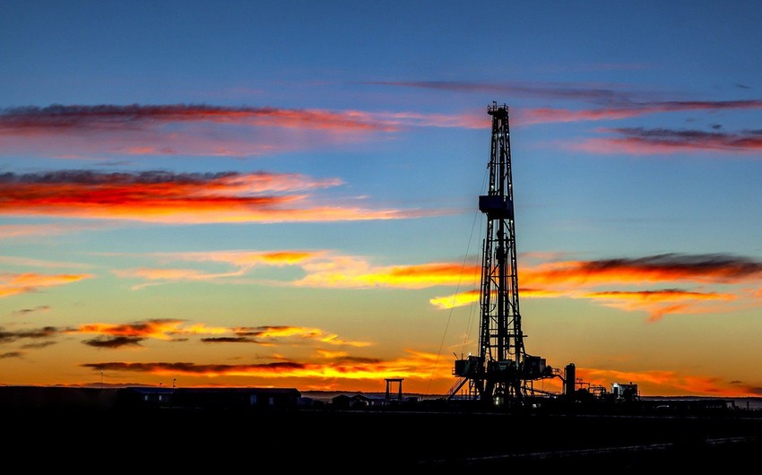 Число нефтяных и газовых буровых установок в США в октябре увеличилось