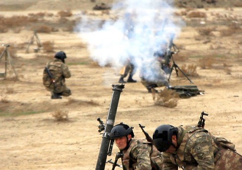 Минометные батареи азербайджанской армии провели боевые стрельбы 