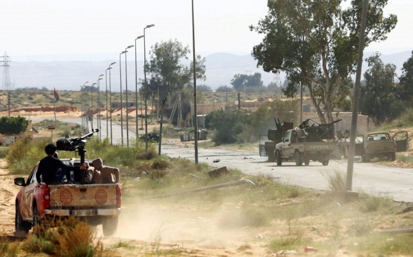 СМИ: Армия Ливии пытается взять под контроль западные окраины Триполи