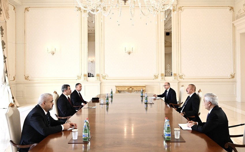 President Ilham Aliyev receives Iraqi oil minister