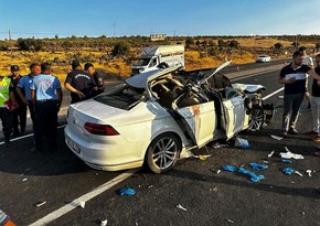 В тяжелом ДТП на юге Турции погибли двое, пострадали восемь человек