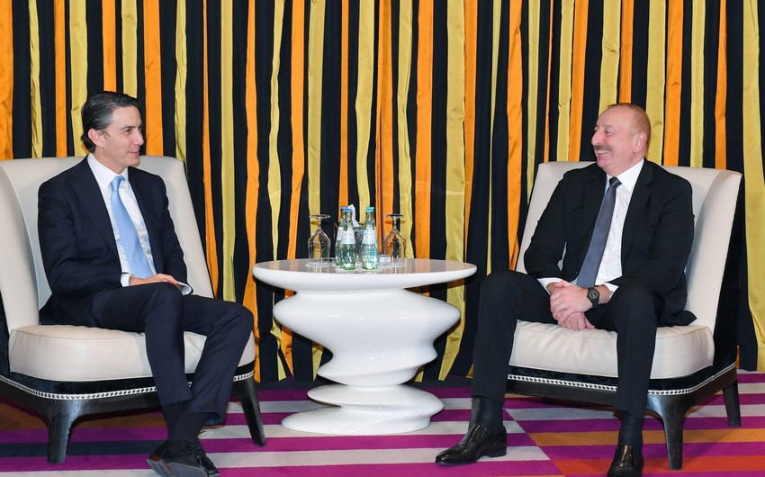 Лидер Азербайджана встретился в Мюнхене со специальным координатором президента США