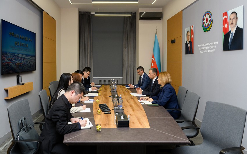 Azerbaijan, China's Xi'an Port discuss expanding collaboration