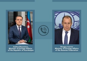 Главы МИД Азербайджана и России обсудили реализацию трехстороннего заявления