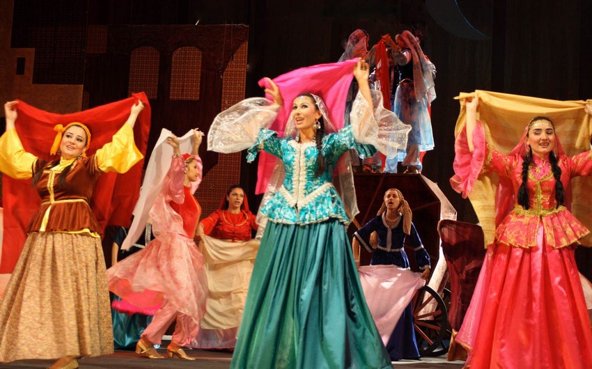 Musiqili Teatr “Arşın mal alan” tamaşasını yenidən repertuarına daxil edib
