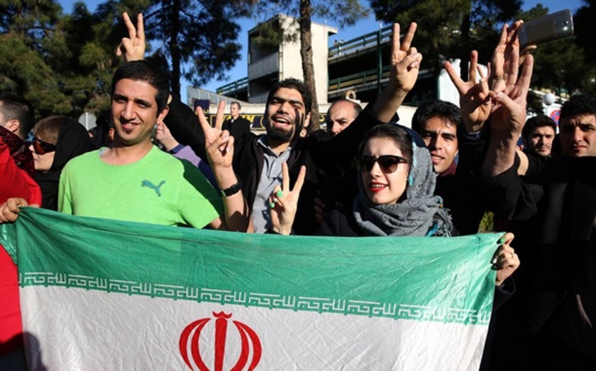 Ekspert: İrana qarşı sanksiyaların ləğv edilməsindən təcili və kəskin dəyişikliklər gözləməyə dəyməz - RƏY