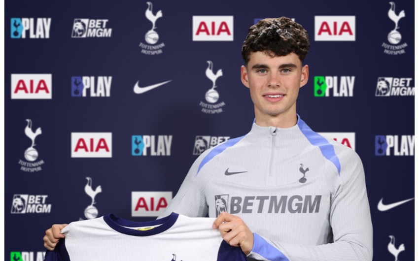 Tottenham sign Gray from Leeds for over €35M