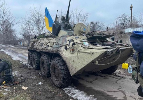 Салливан: США смогут оказывать военную помощь Украине