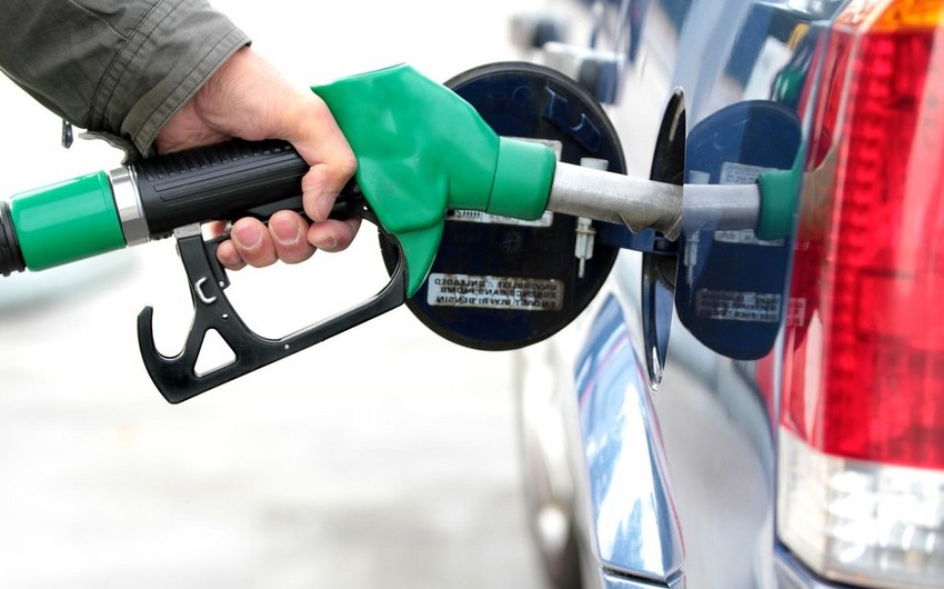 Azerbaijani population spends $1.6B on gasoline and diesel in 11 months