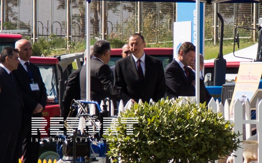 ​Президент Ильхам Алиев ознакомился с выставками пищевой промышленности и сельского хозяйства