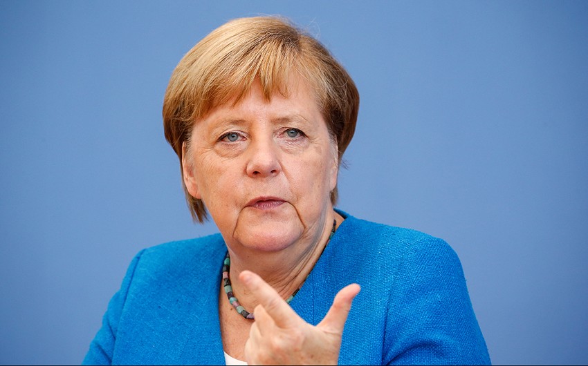 Merkel qarşıdakı həftələri Almaniya üçün ən çətin dönəm adlandırıb