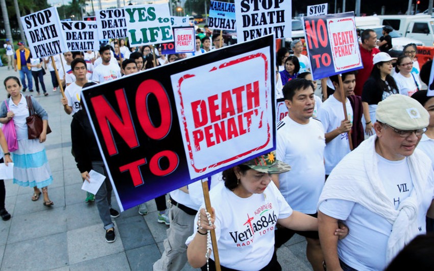Тысячи филиппинцев вышли на протест против внесудебных расправ