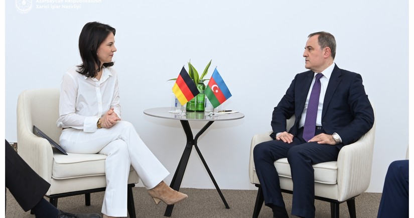 Azerbaijani, German FMs meet on COP29 sidelines