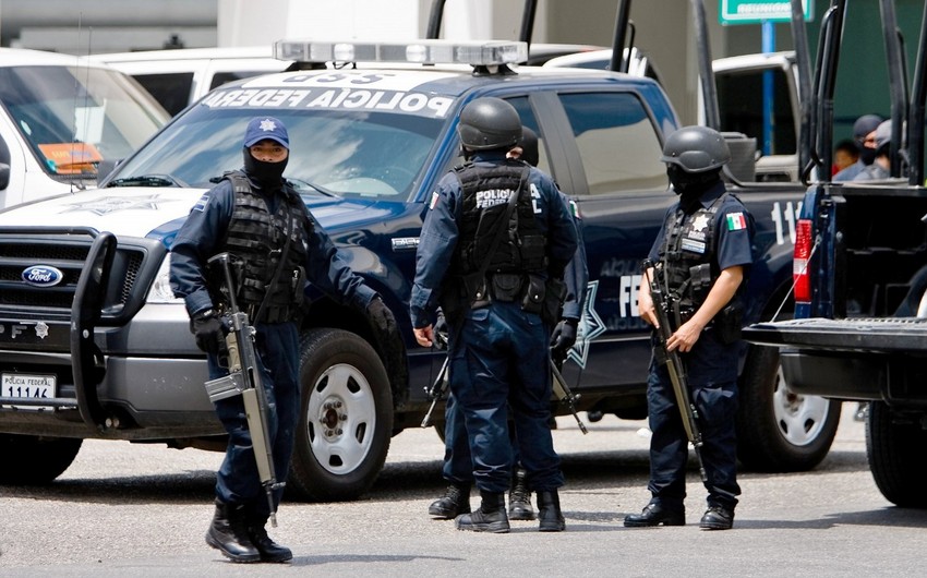 В Мексике пять человек погибли при нападении на полицейских