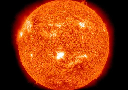 На солнце произошла одна из крупнейших за пять лет вспышек