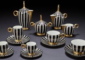 Лондонский музей V&A приобрел чайный и кофейный сервиз Карла Лагерфельда